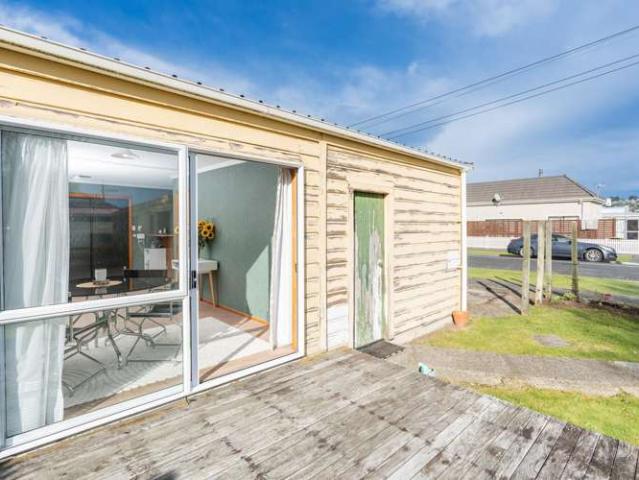 House for sale in Otakou
