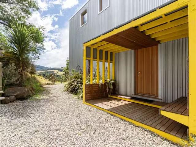 House for sale in Otakou