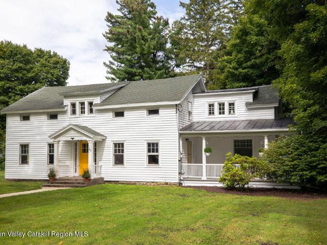 House for sale in Kinderhook, New York
