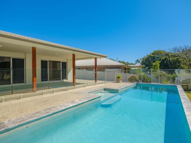 Apartment for rent in Southside, Queensland