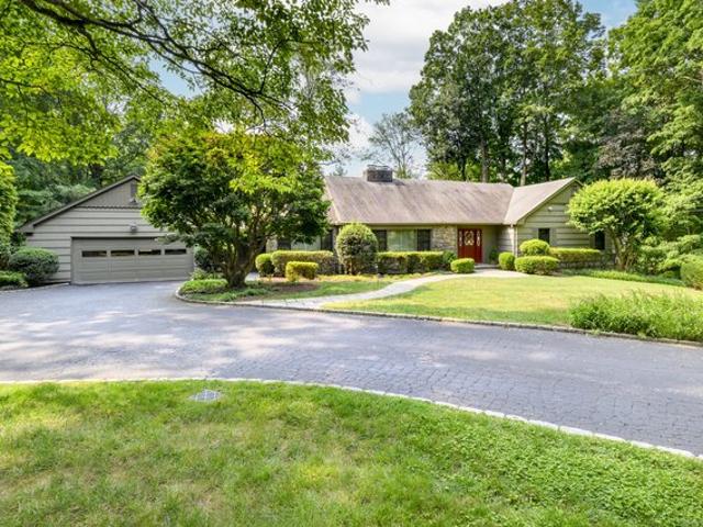 House for sale in Cos Cob, Connecticut