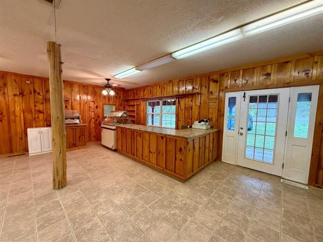 Commercial for sale in Louisa, Lawrence County