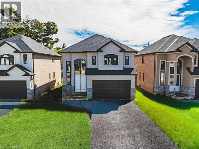 House for sale in Ancaster, Ontario
