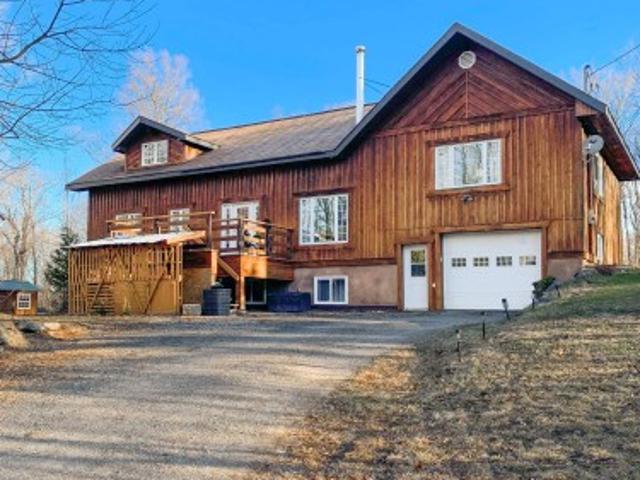 House for sale in Les Collines-de-l'outaouais, Quebec