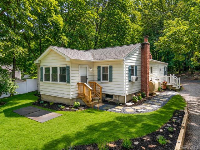House for sale in Setauket, Town of Brookhaven