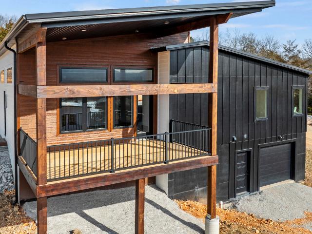 Condo for sale in Reeds Spring