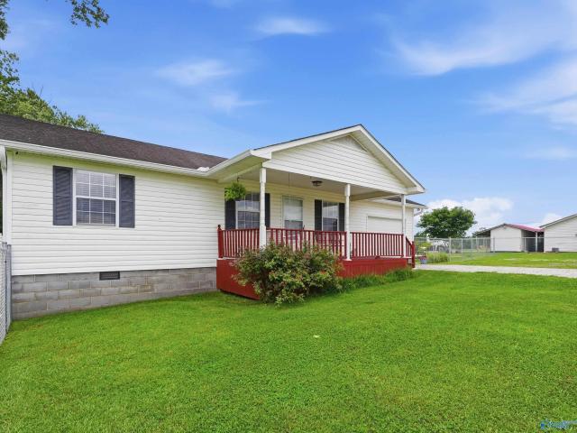 House for sale in Arab, Alabama
