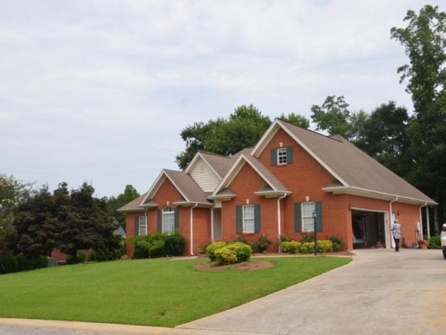 House for sale in Clanton, Alabama