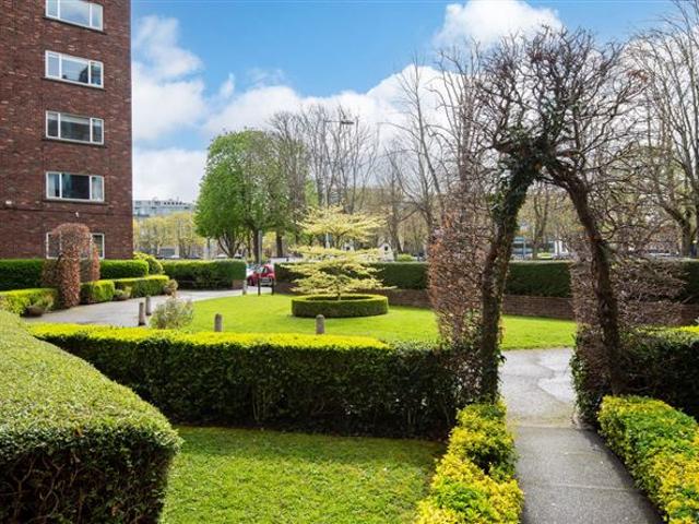 Apartment for sale in Bluebell, North Tipperary