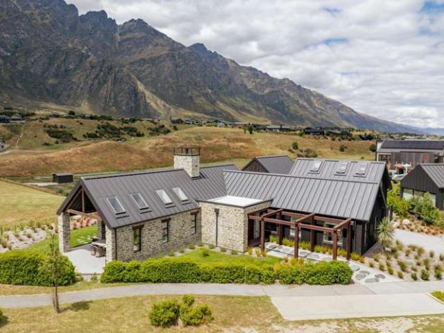House for sale in Otakou