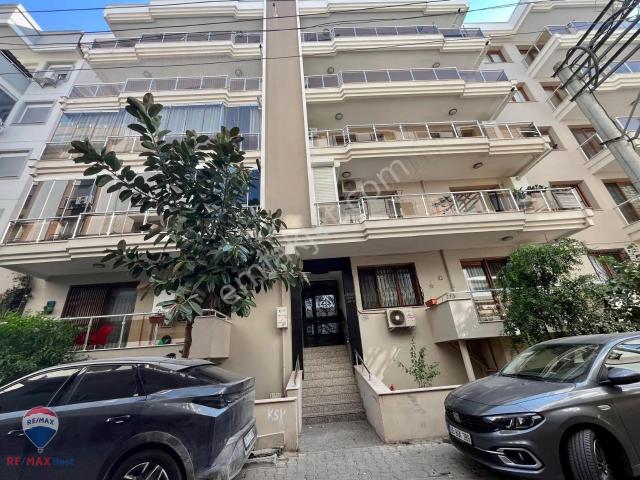 Karşiyaka, İzmir içerisinde satılık mülk
