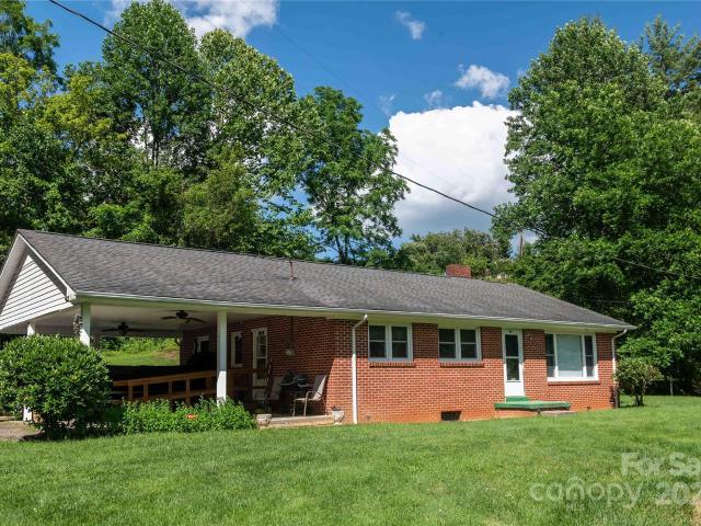 House for sale in Yancey, North Carolina