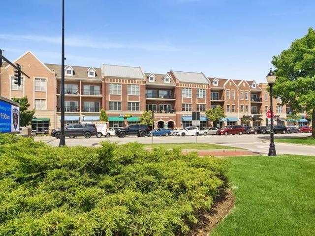Condo for sale in Mount Prospect, Illinois