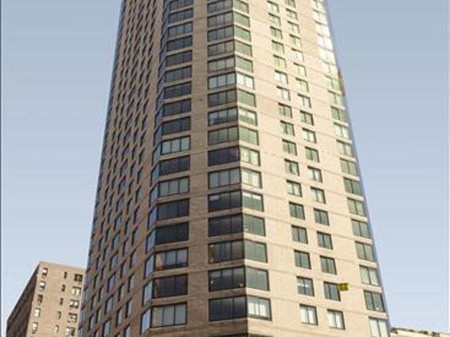 Condo for rent in Arverne, New York