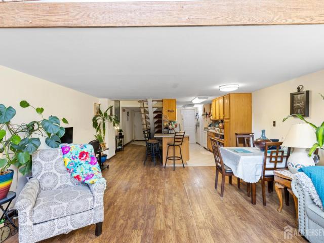 Condo for sale in Perth Amboy, New Jersey