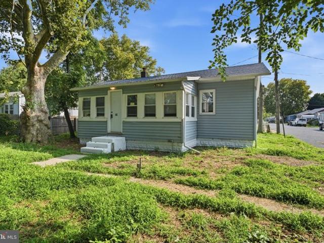 House for sale in Deepwater, New Jersey