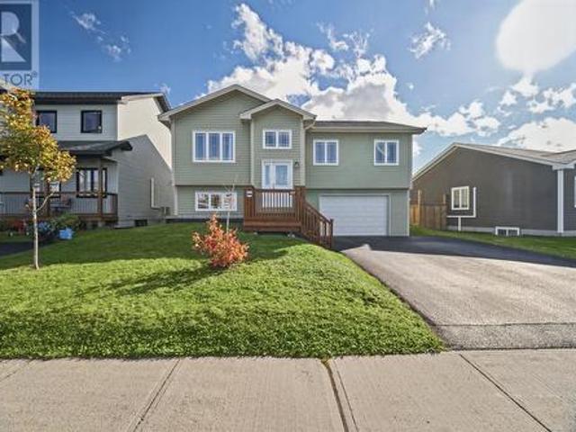 House for sale in Mount Pearl, Newfoundland