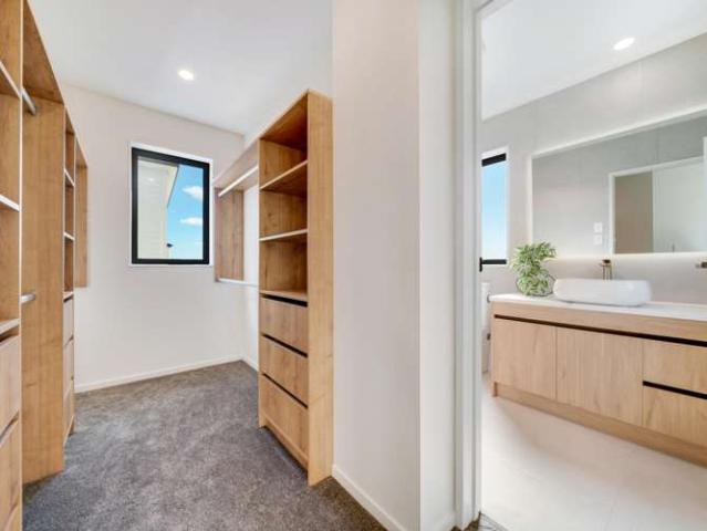 House for sale in Karaka, Franklin
