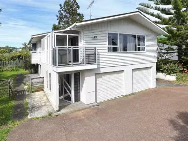House for rent in Wairau Valley