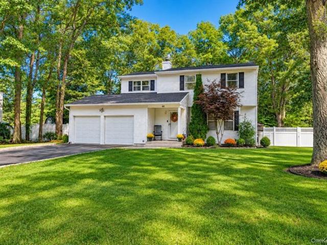House for sale in Manorville, Town of Brookhaven