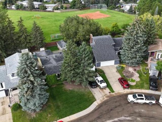 House for sale in Sherwood Park, Alberta