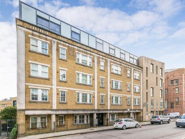 Apartment for rent in London Borough of Tower Hamlets, Greater London