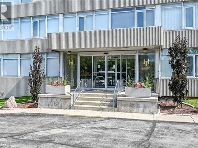 Condo for sale in Ancaster, Ontario
