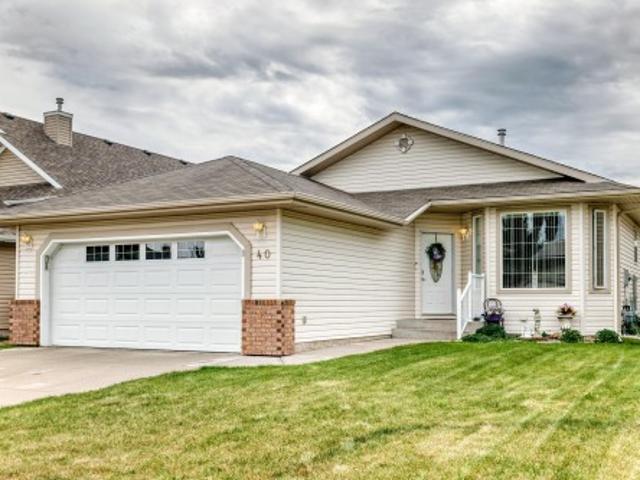 House for sale in Stony Plain, Alberta