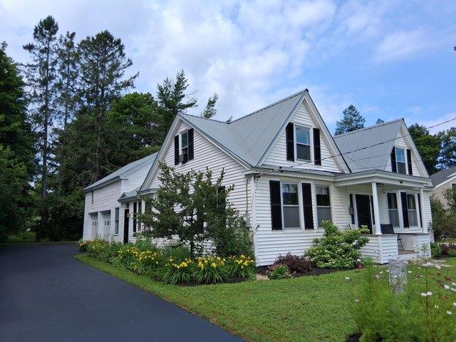 House for sale in Paris, Maine