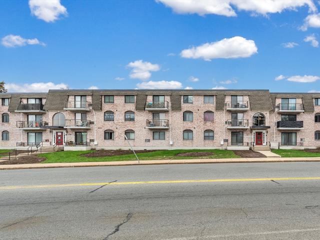 Condo for sale in Dedham, Massachusetts
