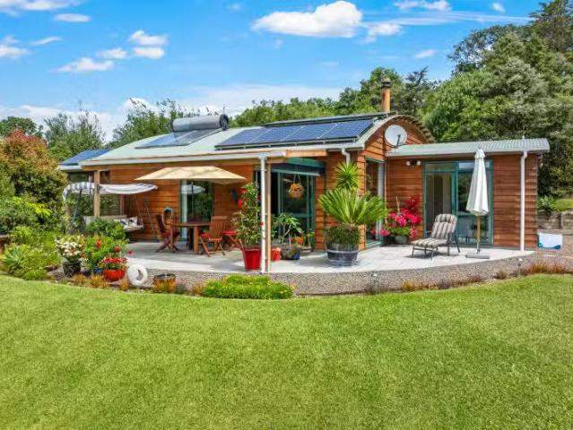 House for sale in Kawau Island