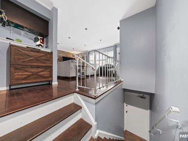 House for sale in Edison, New Jersey