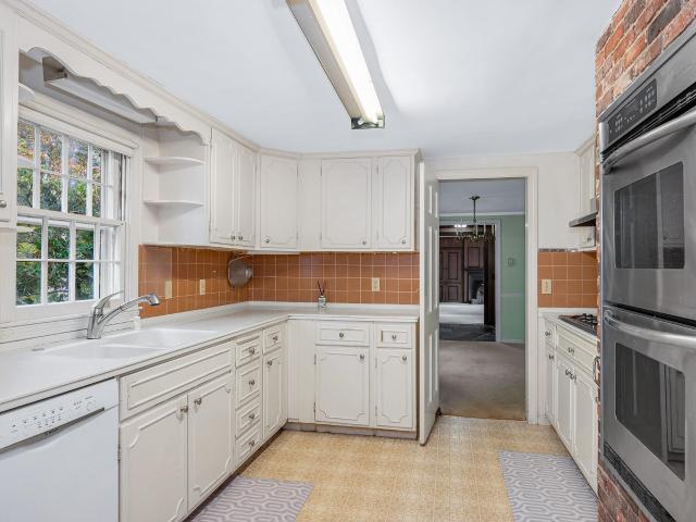 House for sale in Peterborough, Hillsborough County