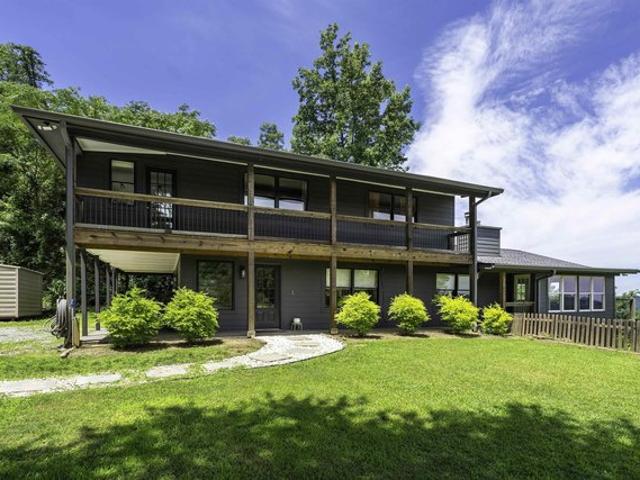 House for sale in Vandiver, Alabama