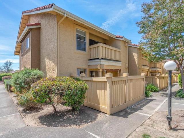 Condo for sale in San Pablo, California