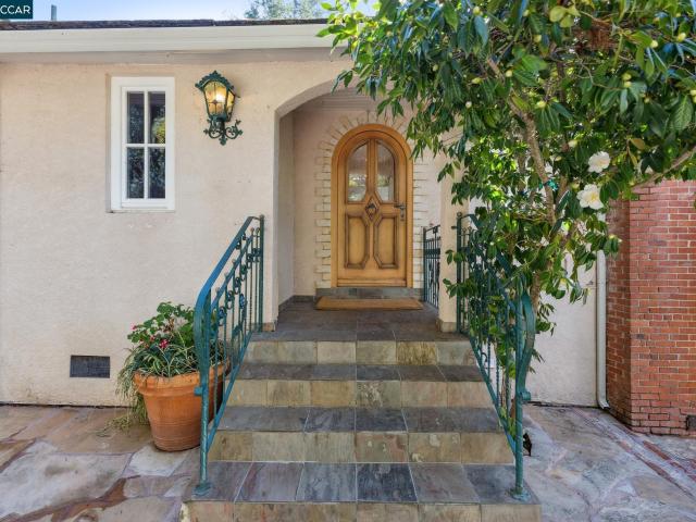 House for sale in Orinda, California