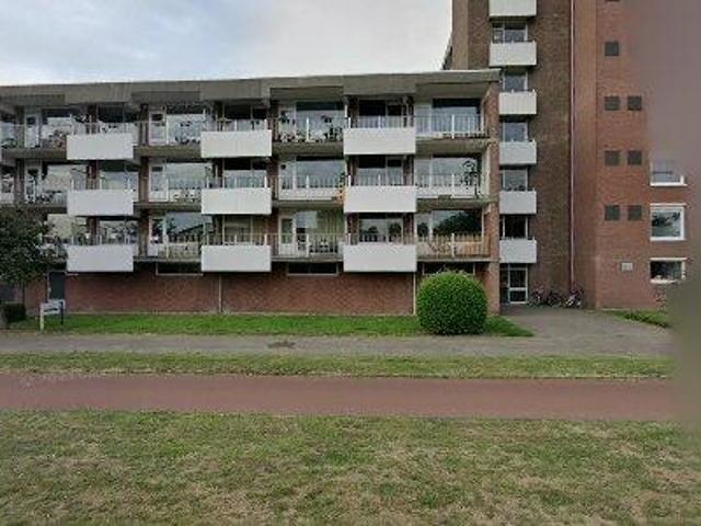 Bedrijfspand te huur in Stratum, Noord Brabant