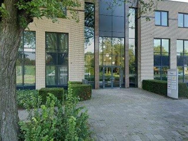 Bedrijfspand te huur in Schoot, Eindhoven