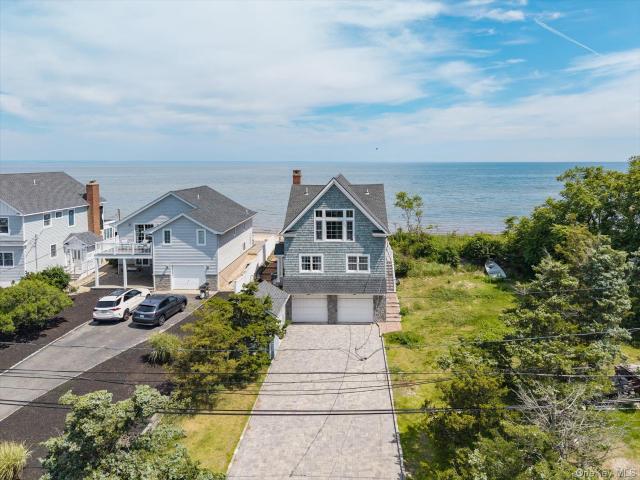 House for sale in Huntington, New York