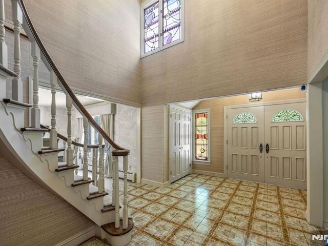House for sale in Saddle River, New Jersey