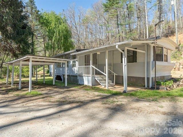 House for sale in East Flat Rock, North Carolina