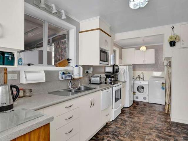 House for sale in Pembroke, Taranaki