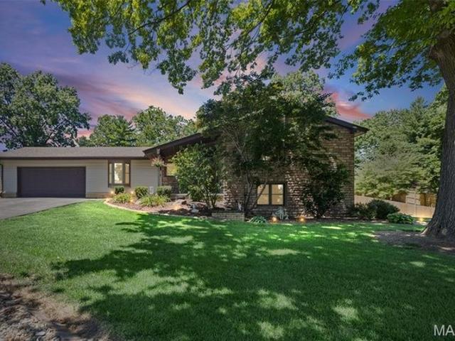 House for sale in Wood River, Illinois