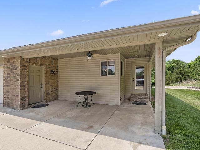 House for sale in Stone, Missouri
