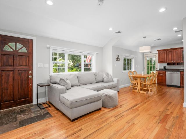 House for sale in Centerville