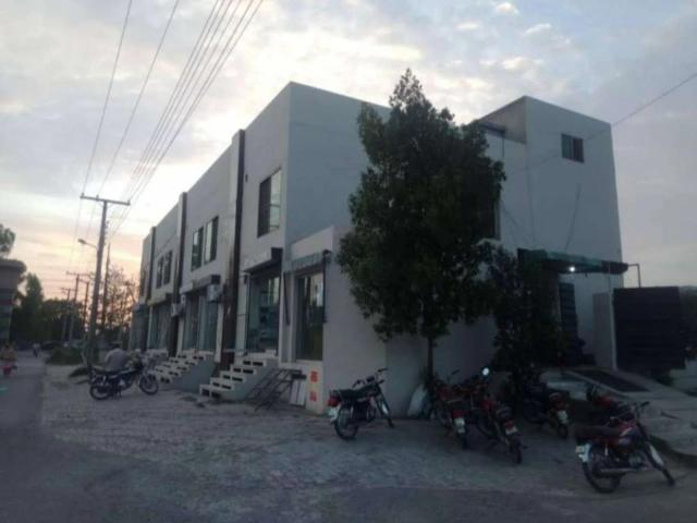 Commercial for rent in لاہور, لاہور ڈویژن