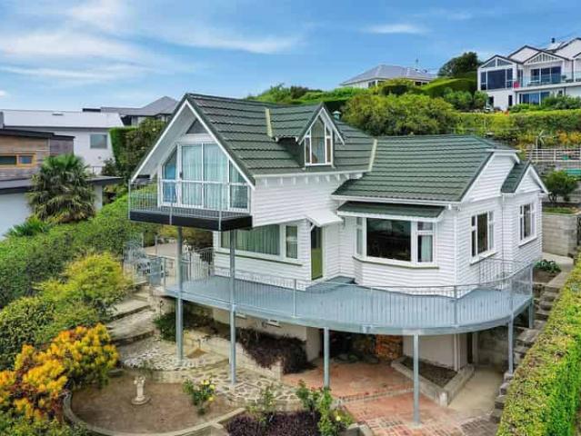 House for rent in Chaslands, Canterbury