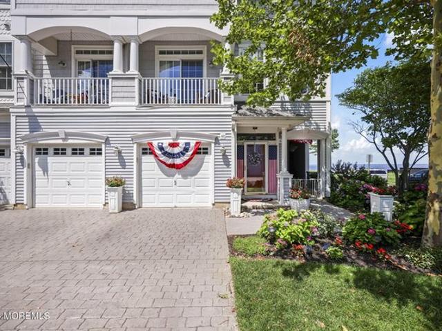 Townhouse for sale in Monmouth, New Jersey