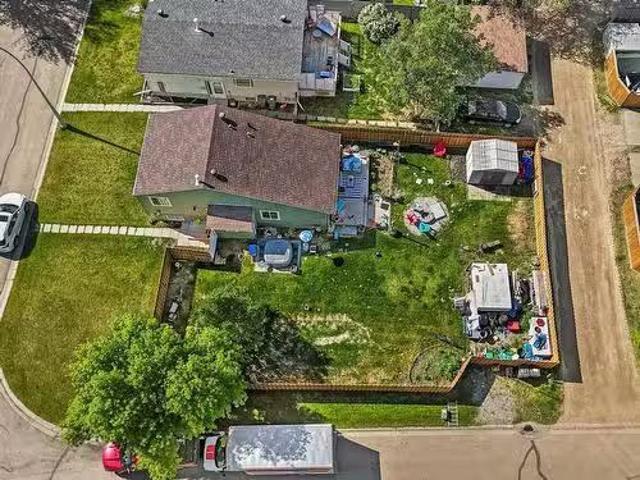 House for sale in Devon, Alberta