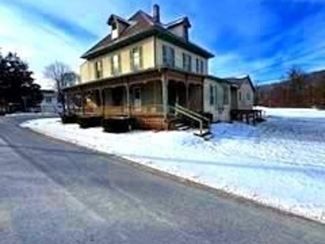 House for sale in Beaver Springs, Pennsylvania